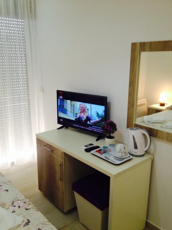 Apartments Croma Ulcinj Exterior photo