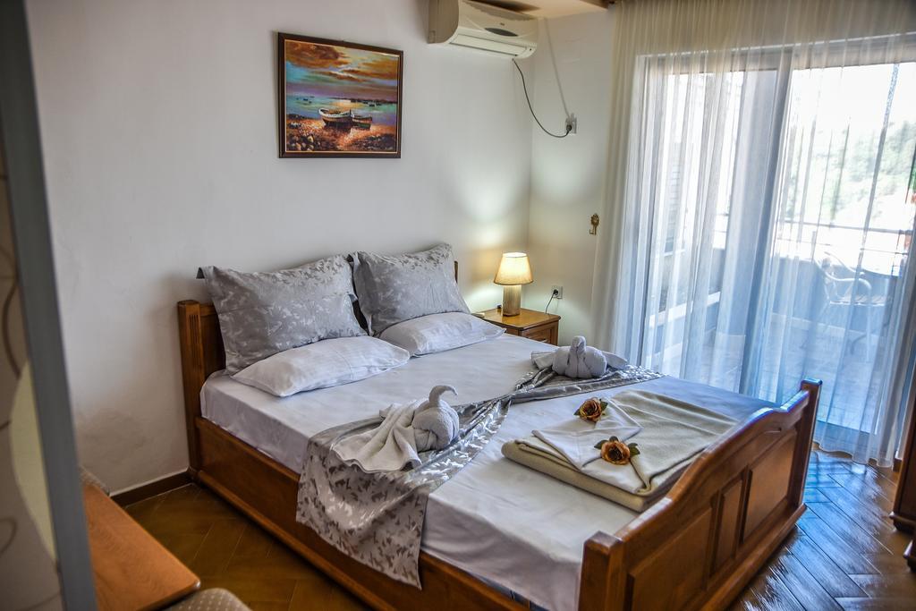 Apartments Croma Ulcinj Exterior photo
