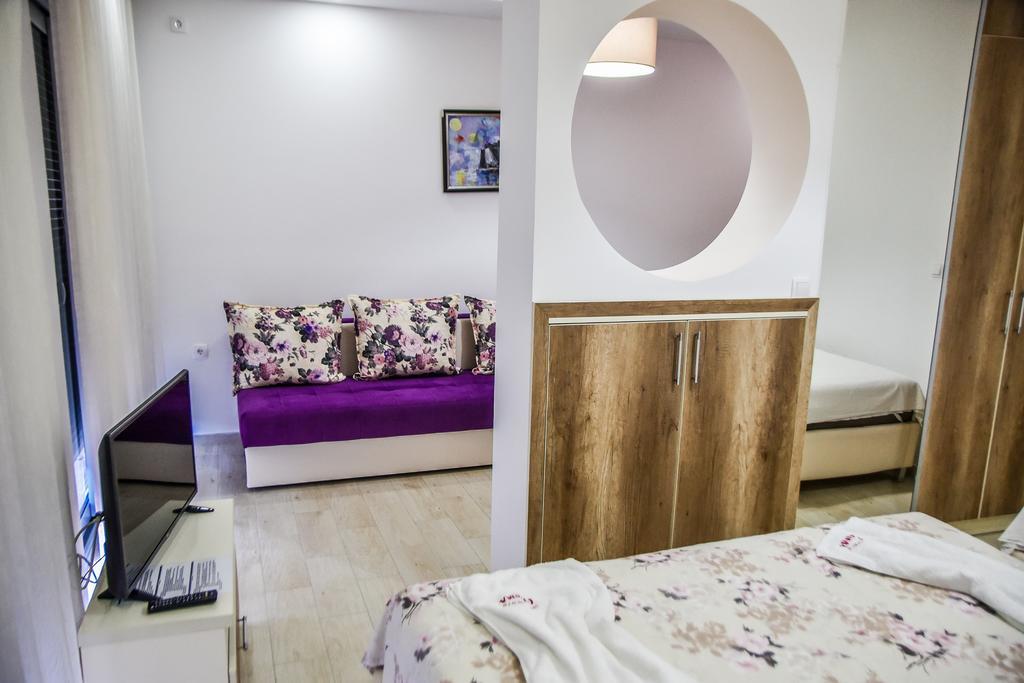 Apartments Croma Ulcinj Exterior photo